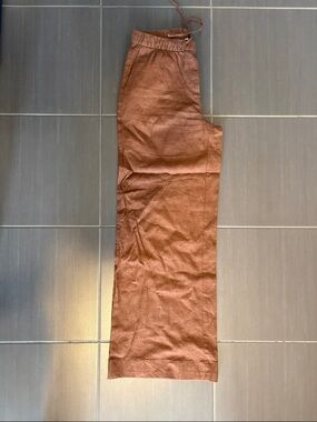 RW&CO linen pants size Small, wide legs perfect for summer.